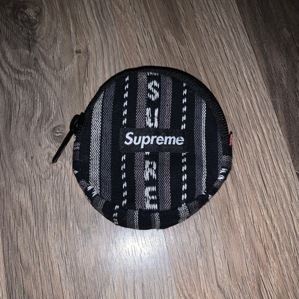 Supreme ss20 woven coin pouch